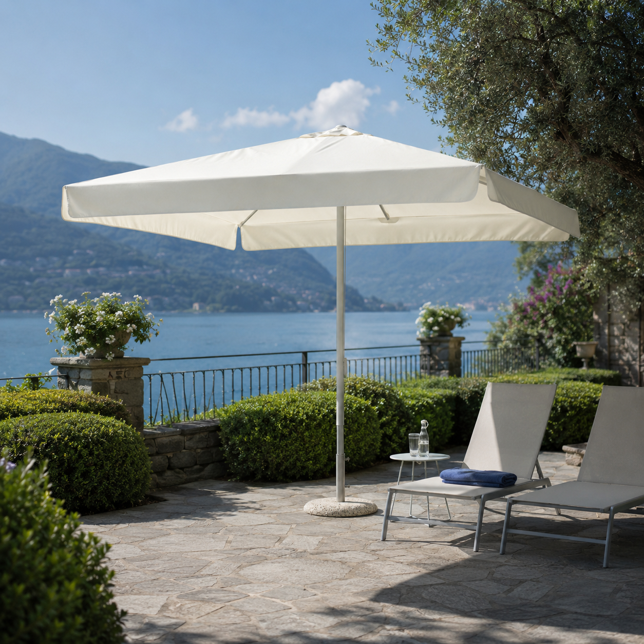 SolaraVista Garden Patio Umbrella